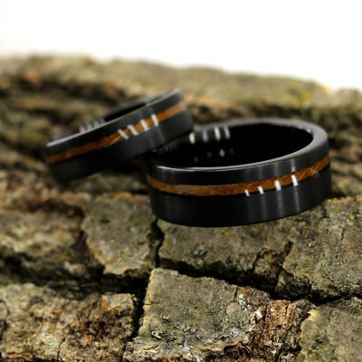 Black Whiskey Barrel Wedding Ring Set from Thorum