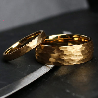 Rustic Hammered Gold Wedding Ring Set