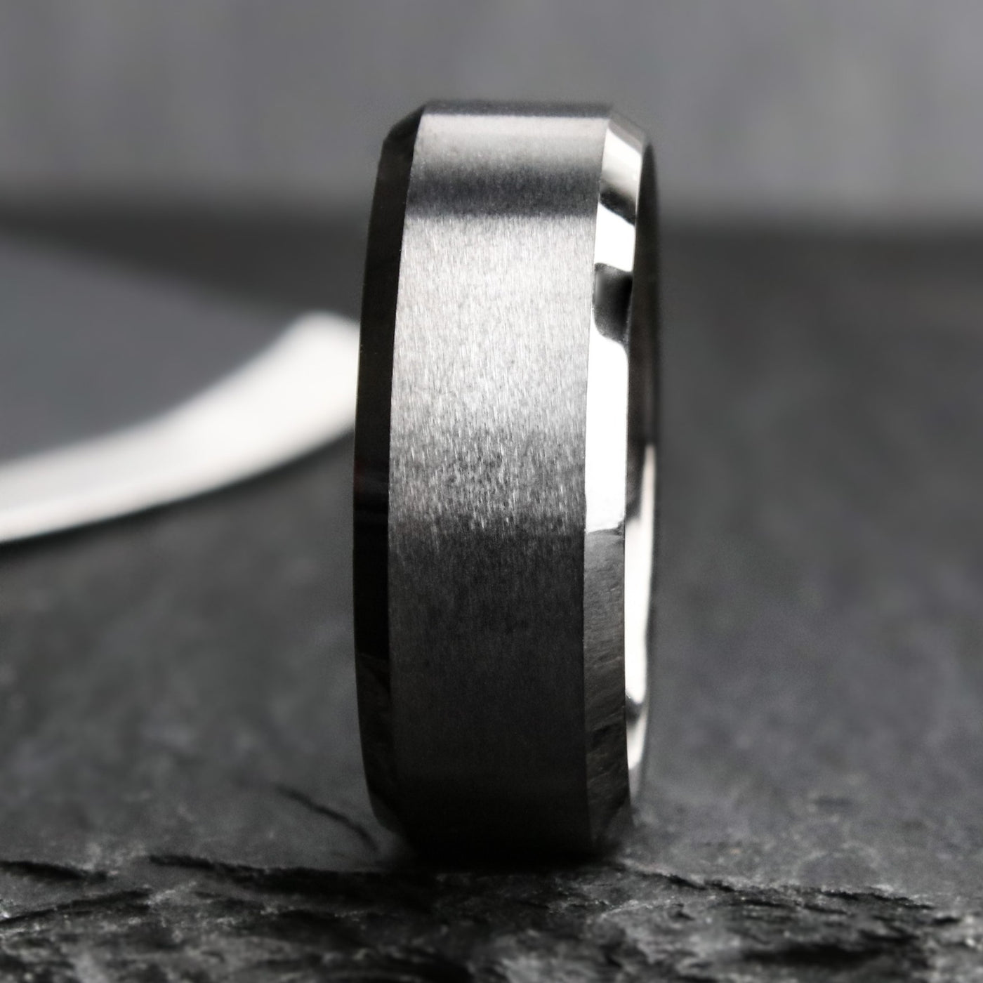 The Sterling | Men's Silver Wedding Band | Thorum