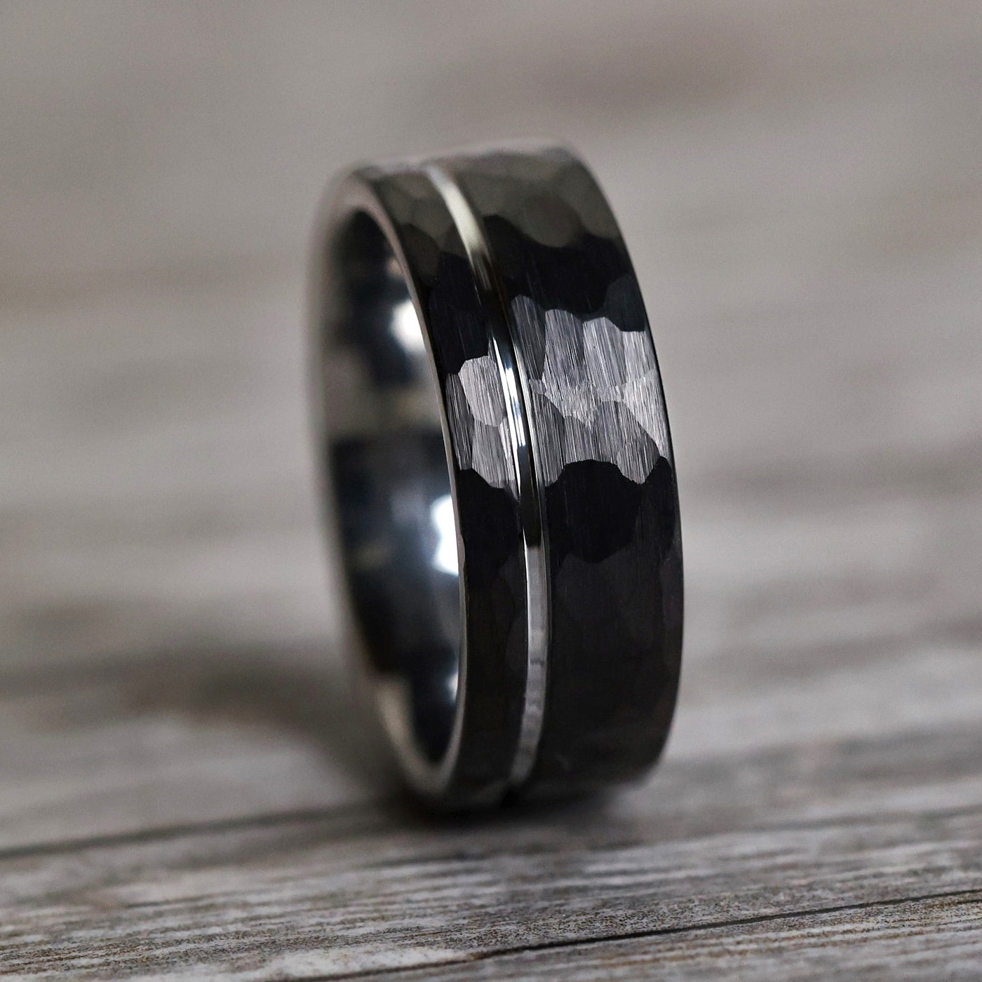 The Warrior | Hammered Ring | Thorum