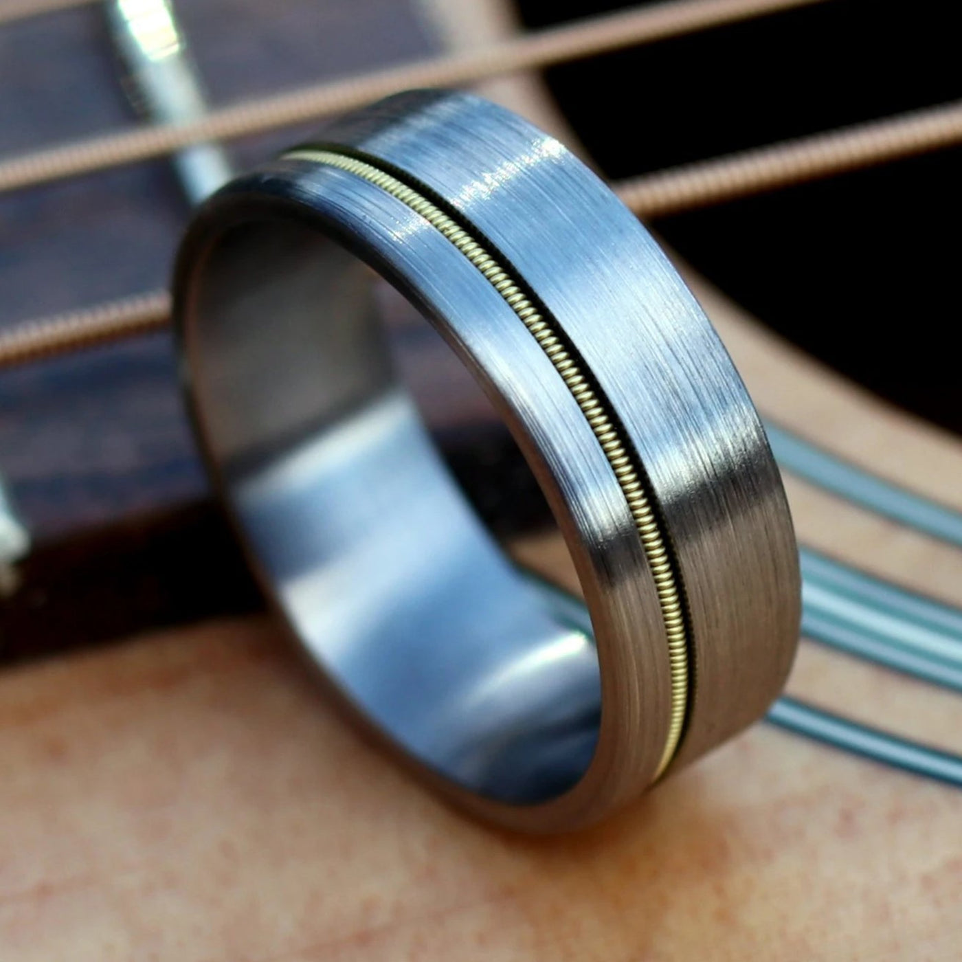 The Zeppelin | Guitar String Wedding Ring | Thorum