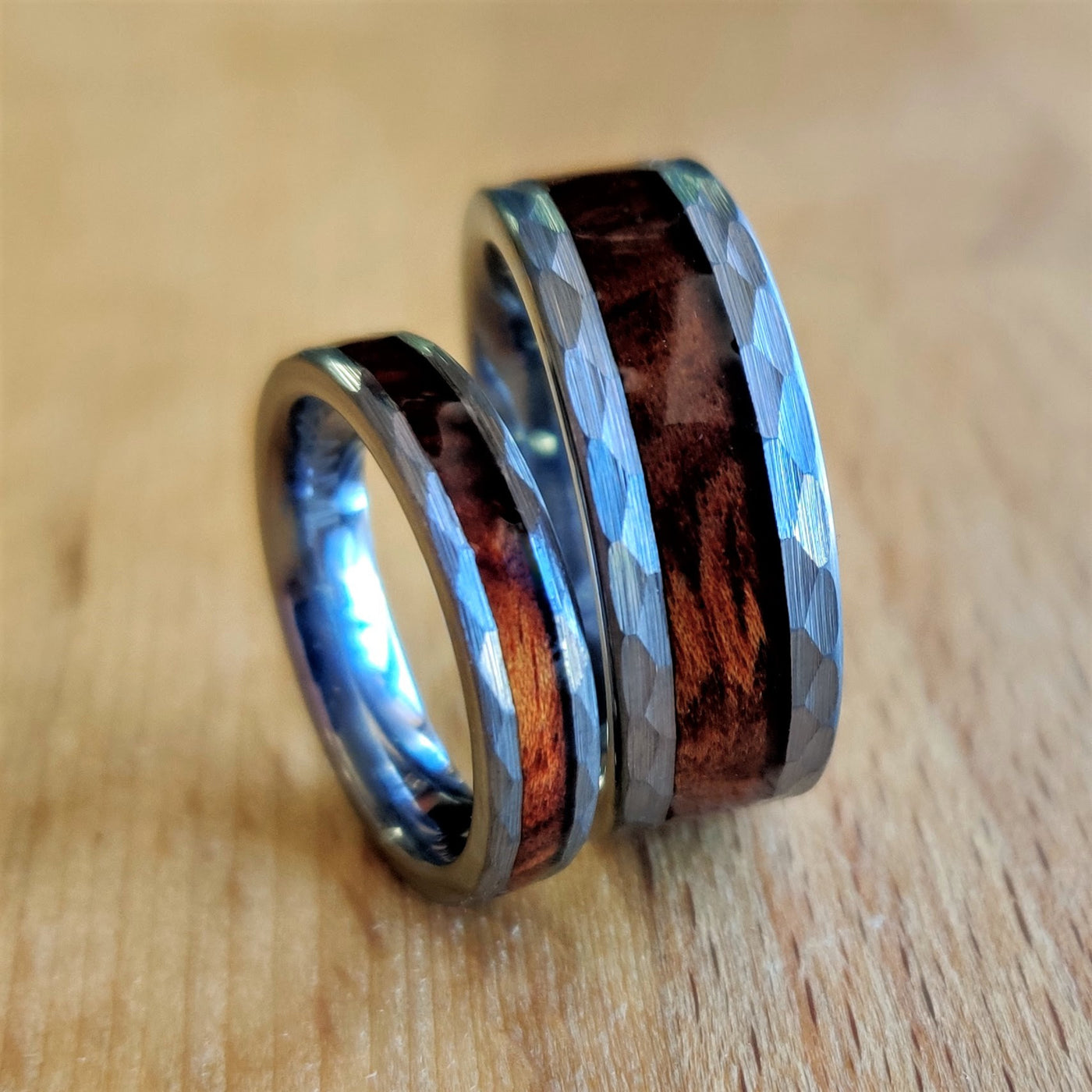 The Zeus | Hammered Ironwood Ring Set | Thorum