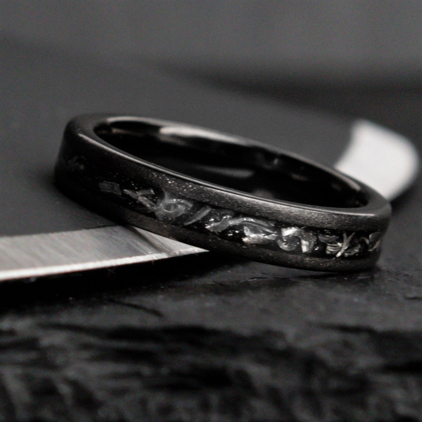 Black Meteorite | Women's Meteorite Ring | Thorum