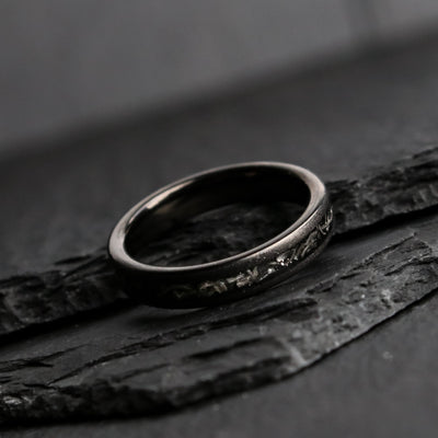 Black Meteorite | Women's Meteorite Ring | Thorum